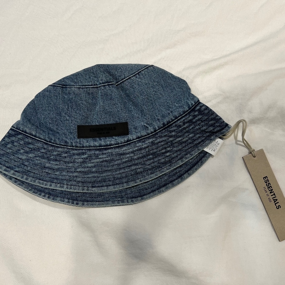 NWT FEAR OF GOD ESSENTIALS DENIM BUCKET HAT